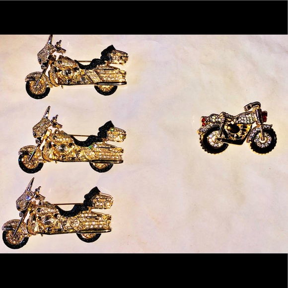 Swarovski Crystal Motorcycle Pin - Picture 12 of 13